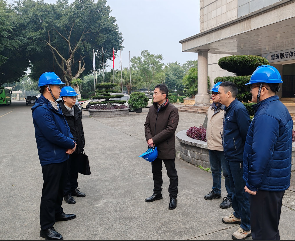 自贡市经信局副局长谢雪峰一行莅临我司调研